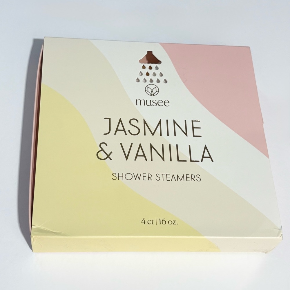 NWT Musee Shower Steamers Jasmine And Vanilla Shower Bath Bomb Scented